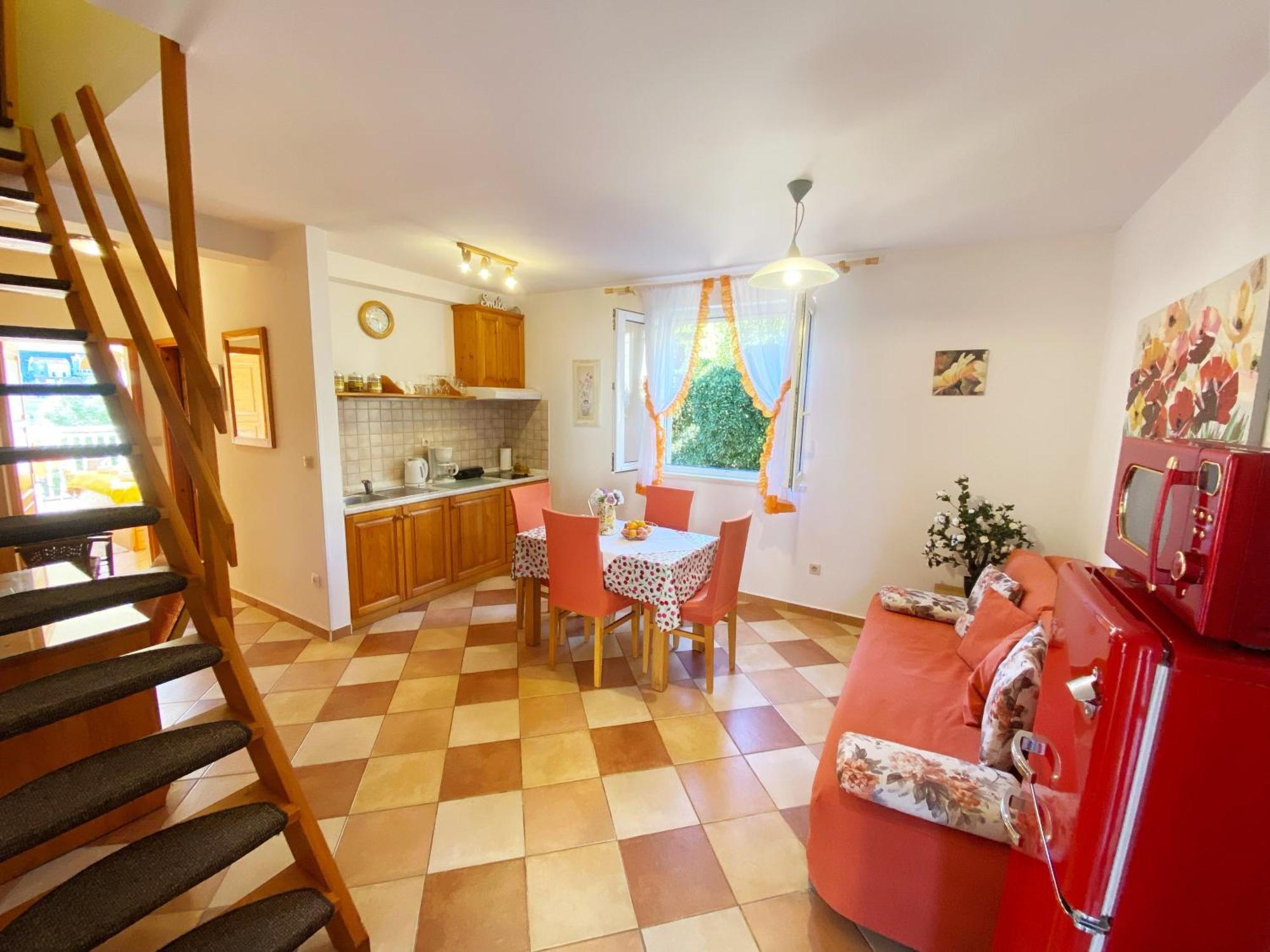 Mar Vintage Apartment *